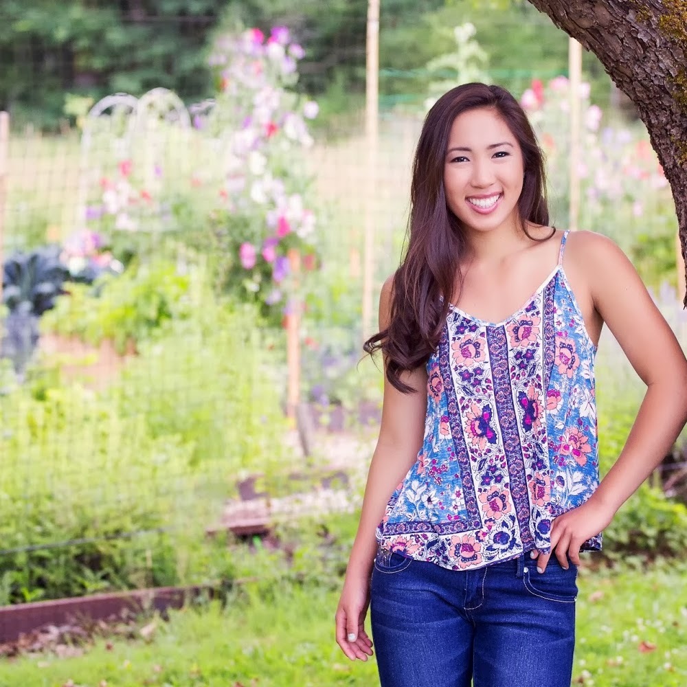 Meet your Posher, Adrienne